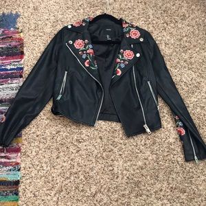 FOREVER 21 FLORAL LEATHER JACKET